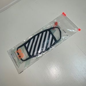 Off White Diagonal Stripe Mask/ One Size NWT